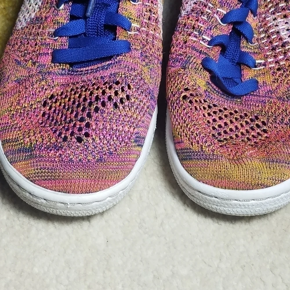 Nike Knit Tennis Shoes Sneakers 8